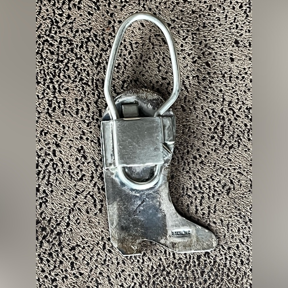 Sterling silver
Shadow Box Key Chain - Picture 3 of 4
